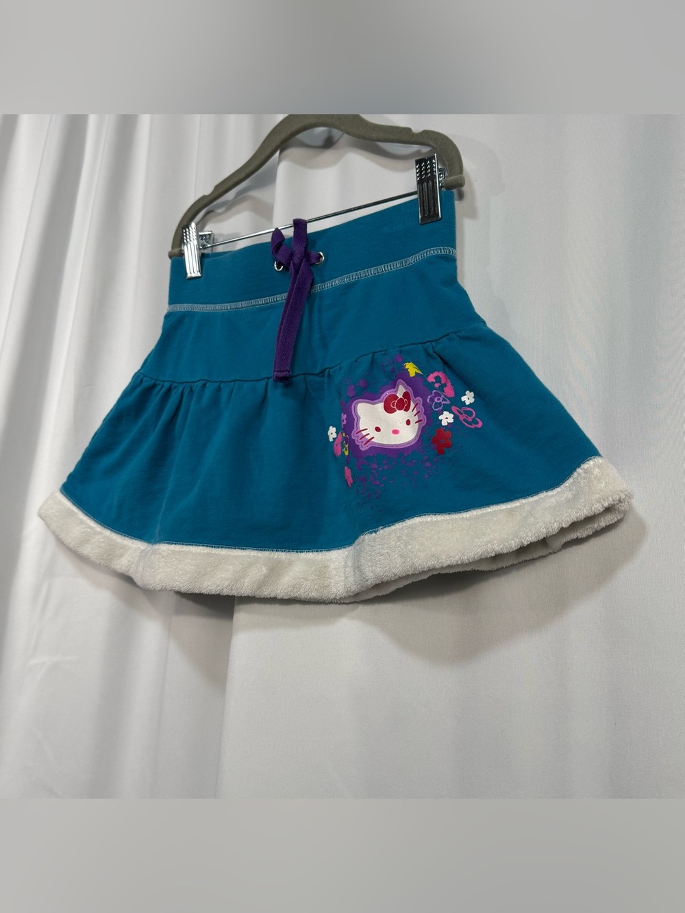 2009 Sanrio Hello Kitty Teal Mini Skirt Size M Y2K Kawaii fur Trim